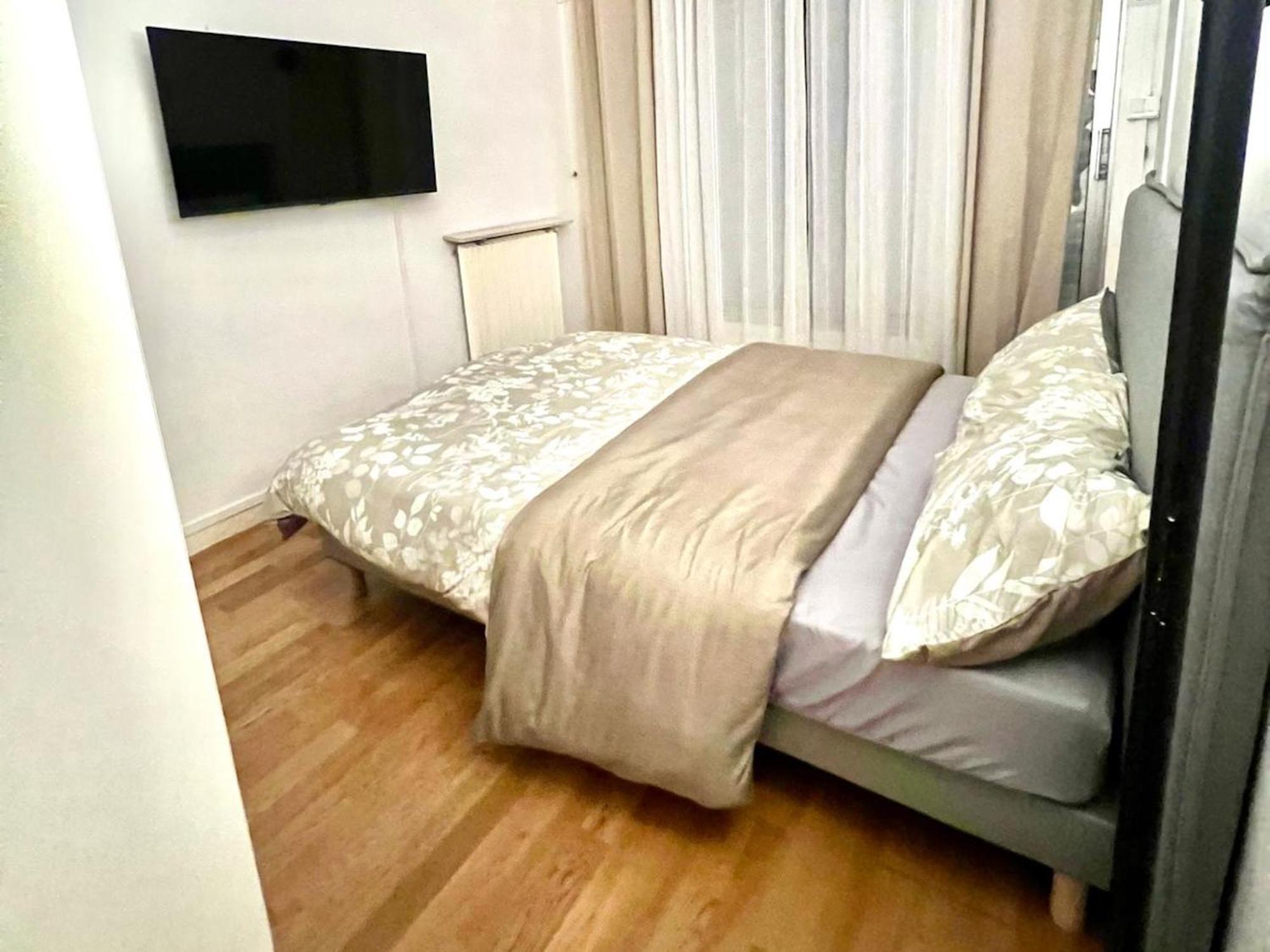 Disney-Bord De Marne-Parking Prive Meaux Ngoại thất bức ảnh